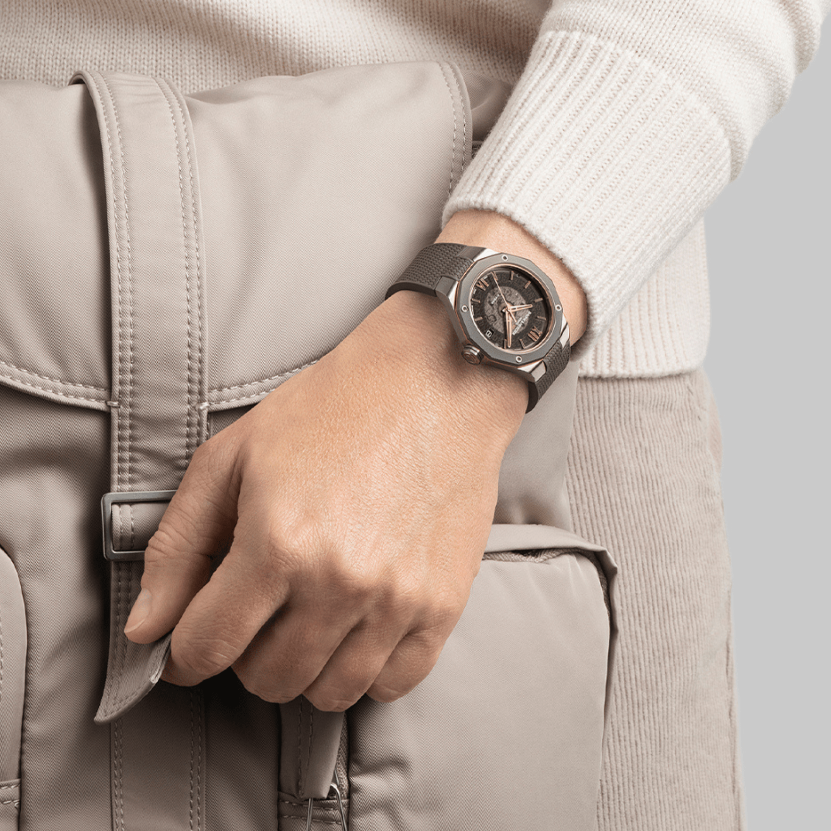 RIVIERA 10720 - Daniel de Guy