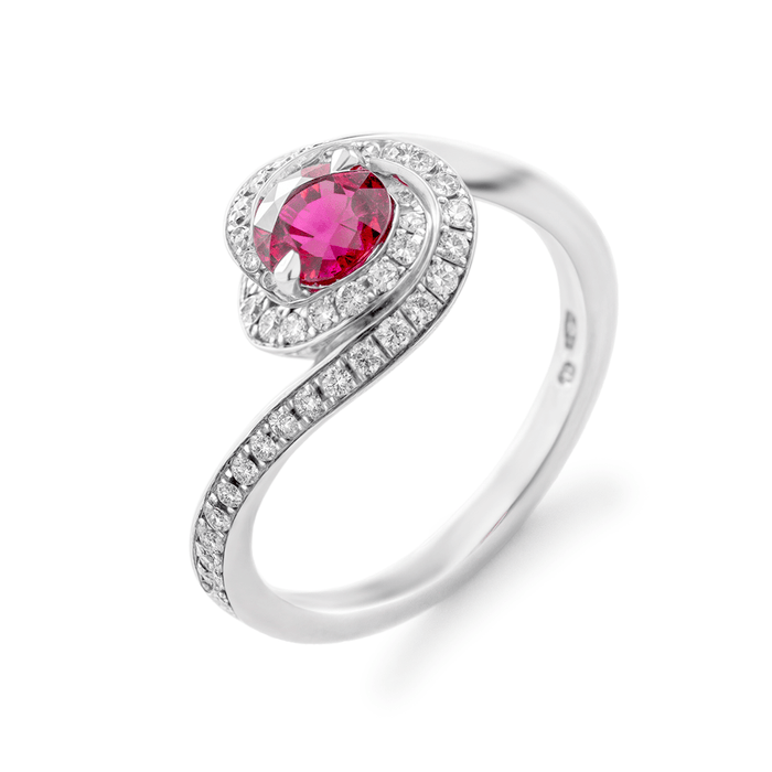 Bague Torsade de pierres précieuses