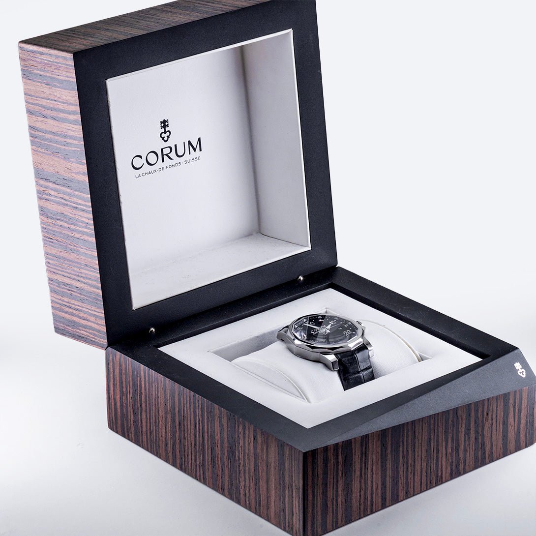Corum Dmiral's Cup GMT Occasion - Daniel de Guy