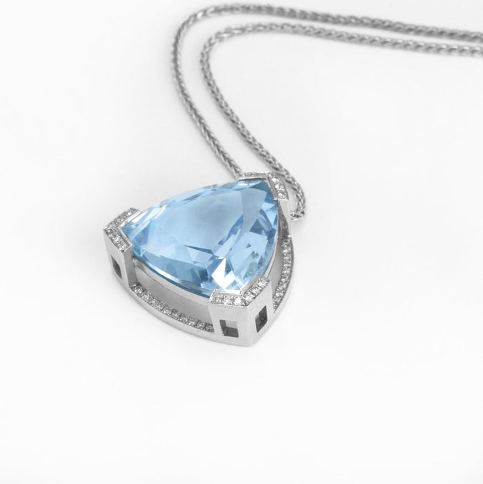 Anhänger mit Brillanttopas