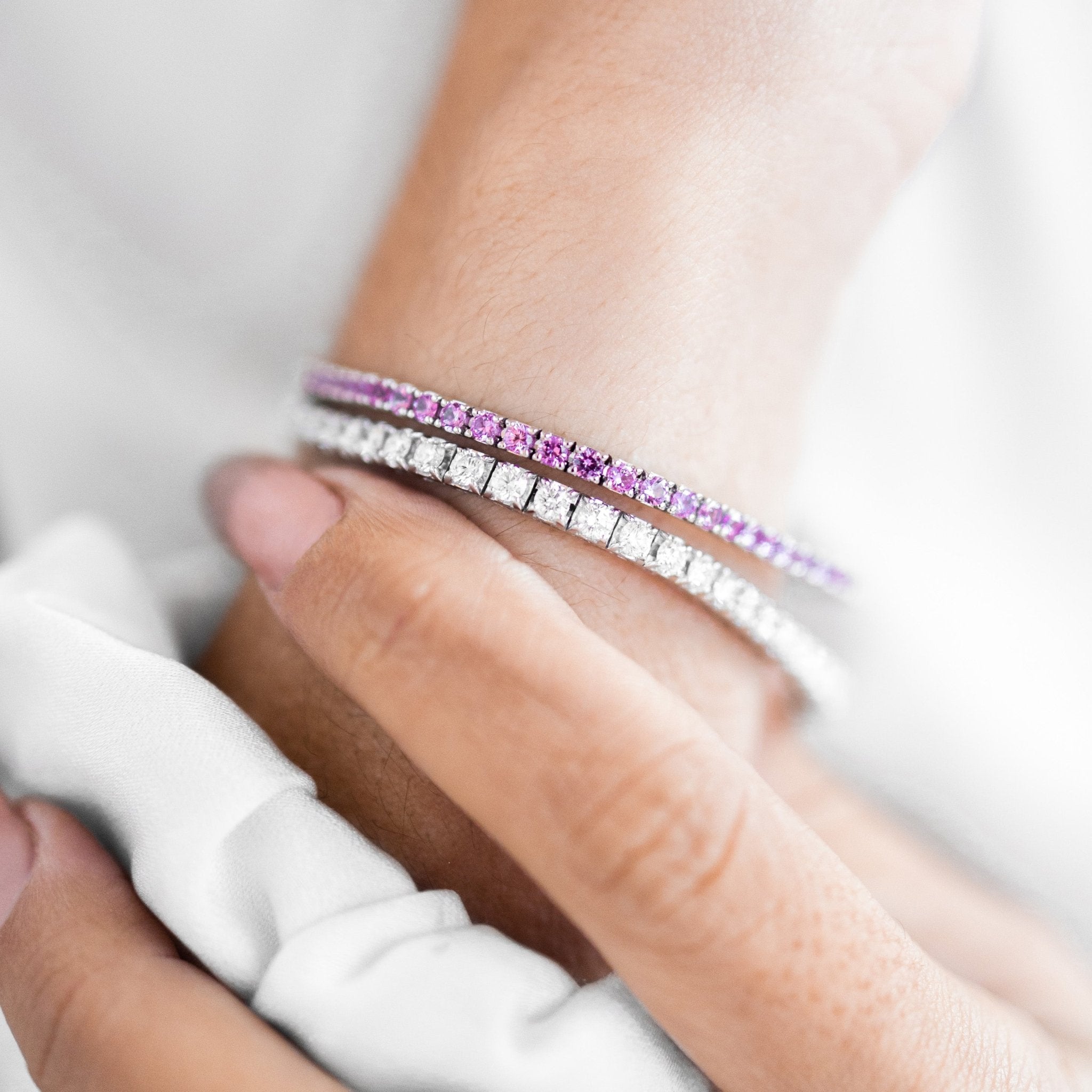 Bracelet Rivière de Saphirs Roses or gris 18k - Daniel de Guy