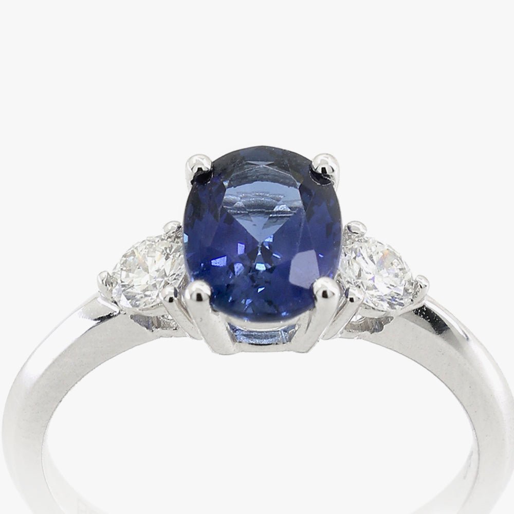 Solitaire Saphir ovale - Daniel de Guy